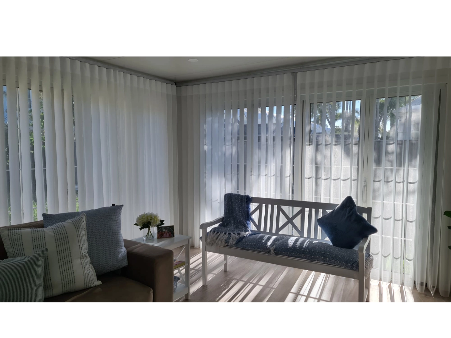 Veri Shades in a bright Labrador living room